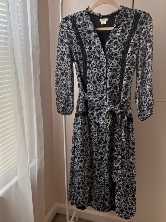 Shoshanna Dresses & Skirts - Shoshanna Floral Black and White Dress Size 0